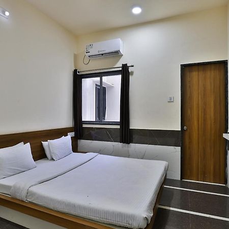 Spot On 37366 Hotel Mahalaxmi Dwārka Exteriér fotografie