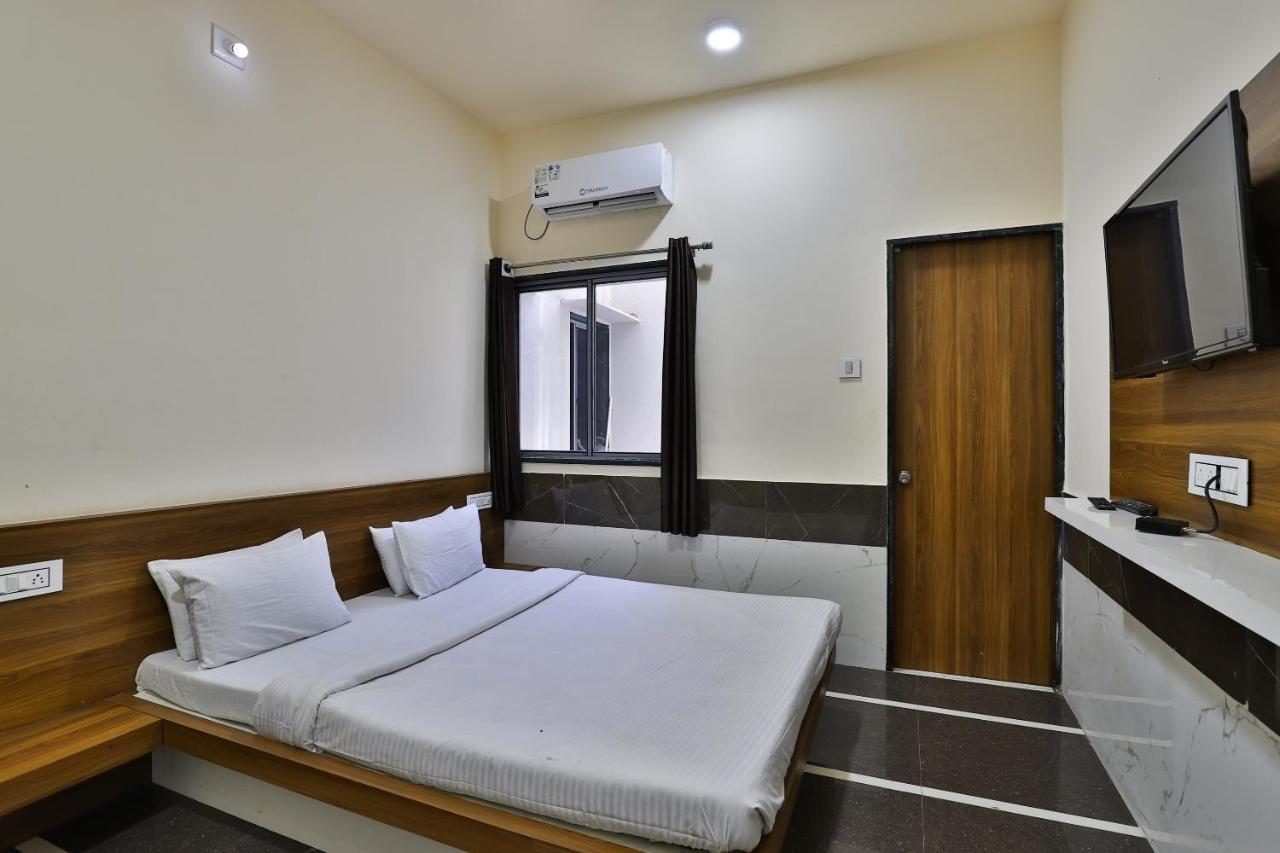 Spot On 37366 Hotel Mahalaxmi Dwārka Exteriér fotografie